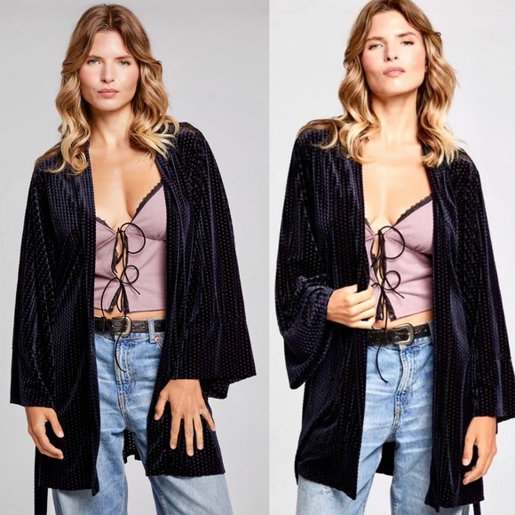 Dressy Chaser Kimono - Picture 4 of 4